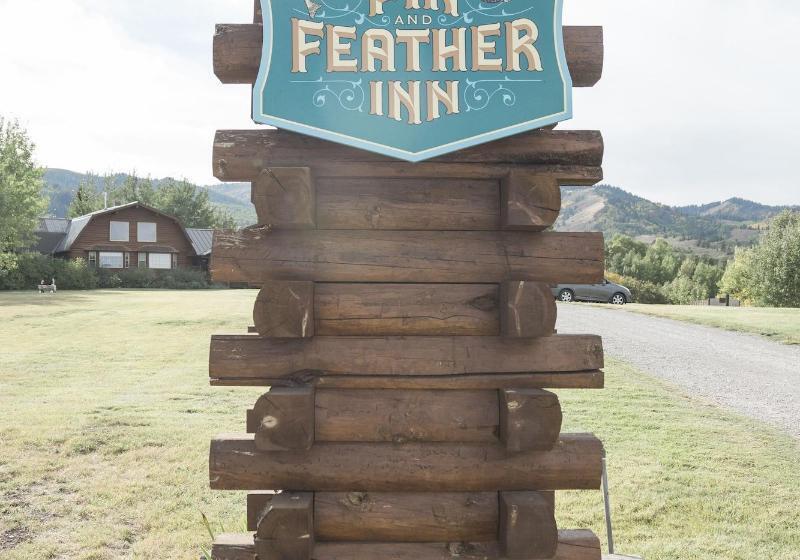 تختخواب و صبحانه Fin And Feather Inn