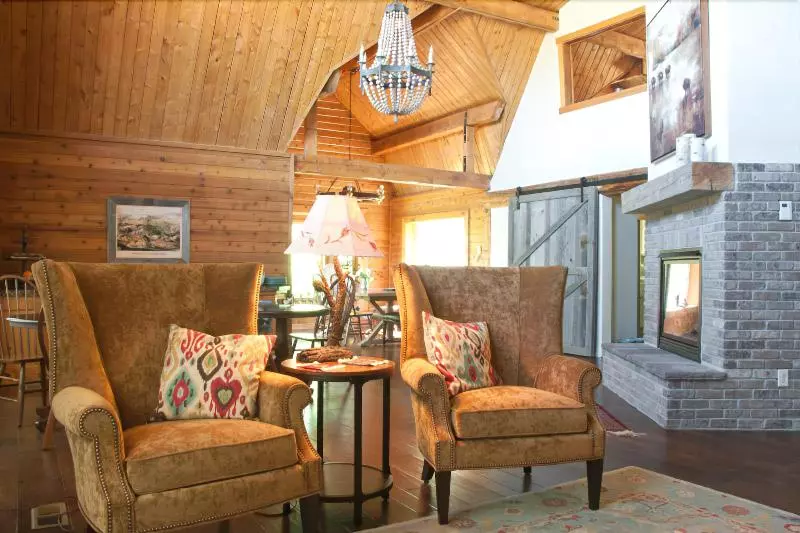 Aamiaismajoitus (B&B) Fin And Feather Inn