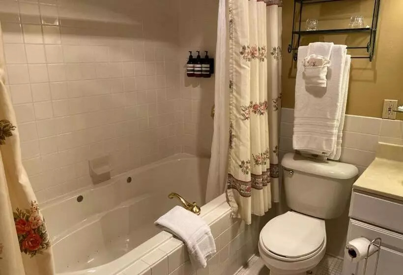 Aamiaismajoitus (B&B) Inn At 835 Boutique