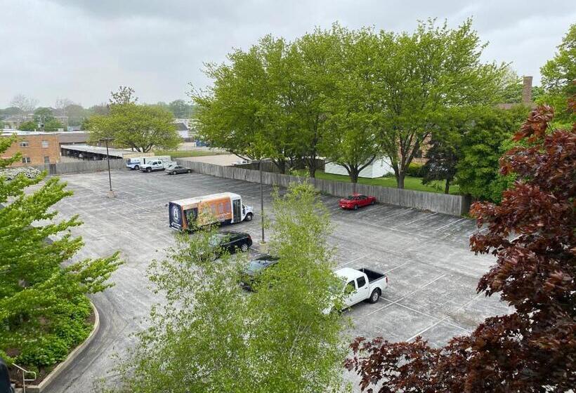 مبيت وإفطار Inn At 835 Boutique