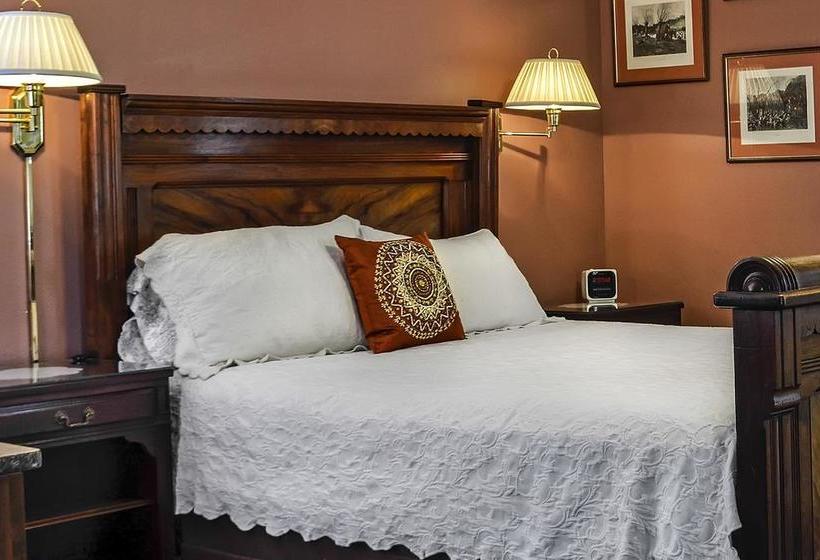 Rose Manor Bed & Breakfast