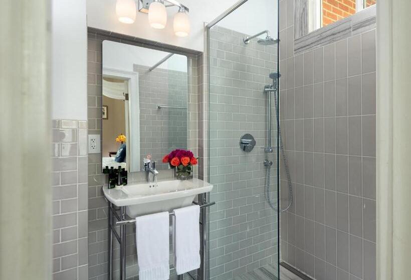 민박 South Court Inn