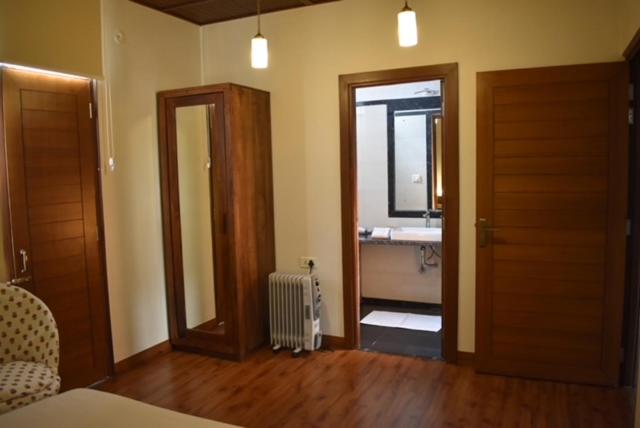 Bhola Bhawan Bed And Breakfast