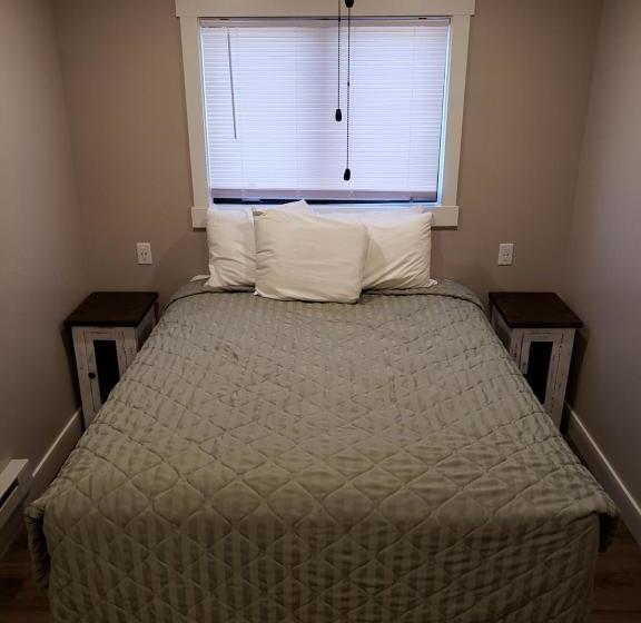 Flaming Gorge Resort