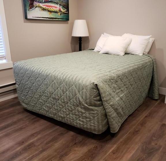 Flaming Gorge Resort