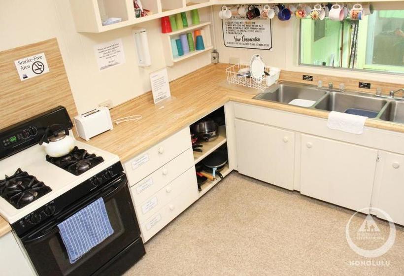 Hostelling International Honolulu