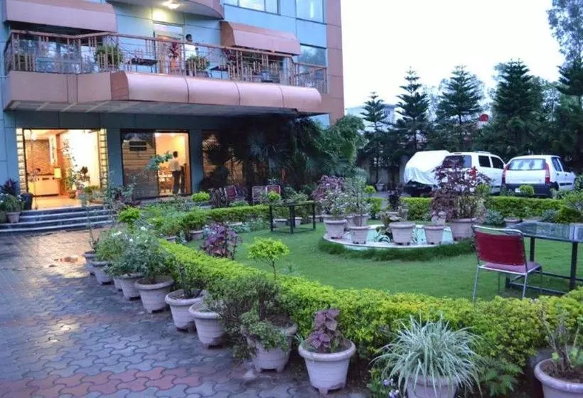 Hotel Amrit Regency