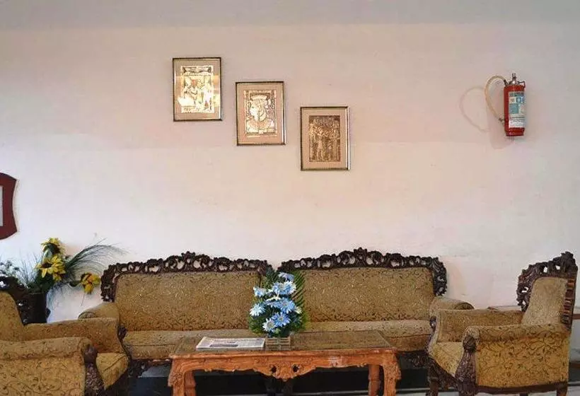 Hotel Amrit Regency