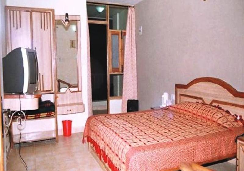 Отель Amrit Regency