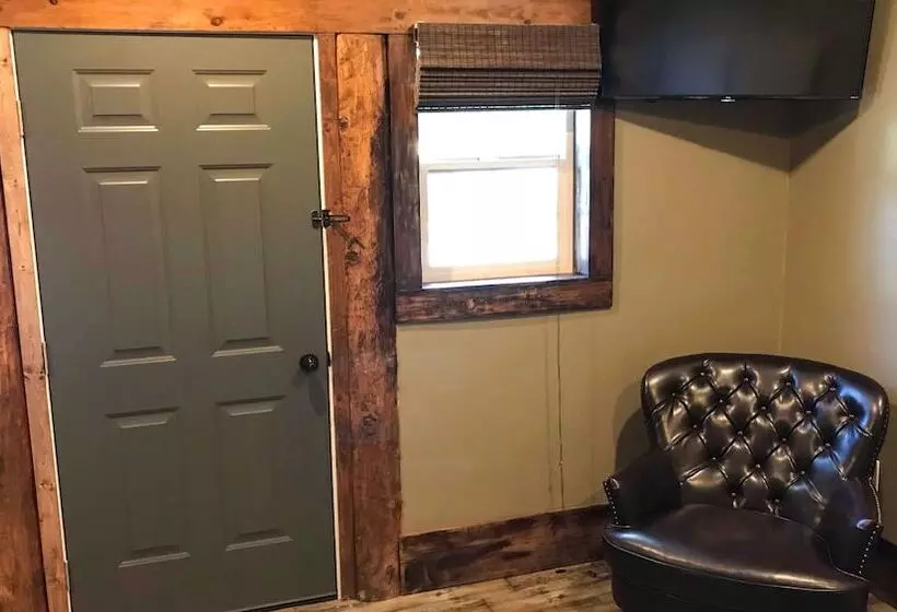 ホテル Dodge Peak Lodge