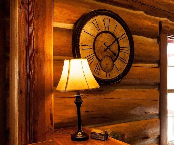 ホテル Dodge Peak Lodge