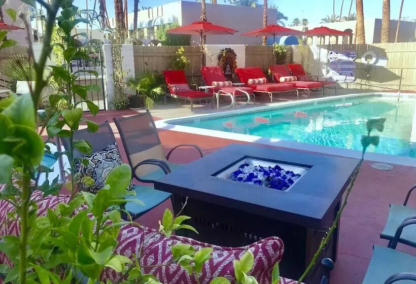ホテル The Village Palm Desert