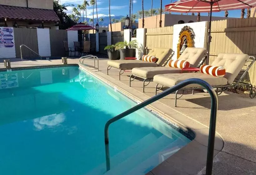 ホテル The Village Palm Desert