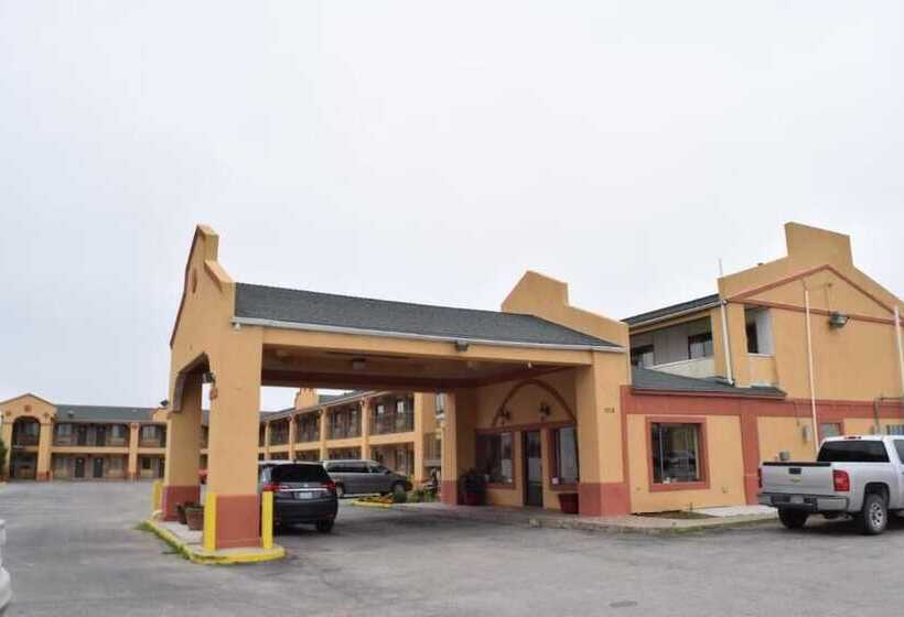 فندق على الطريق Delux Inn