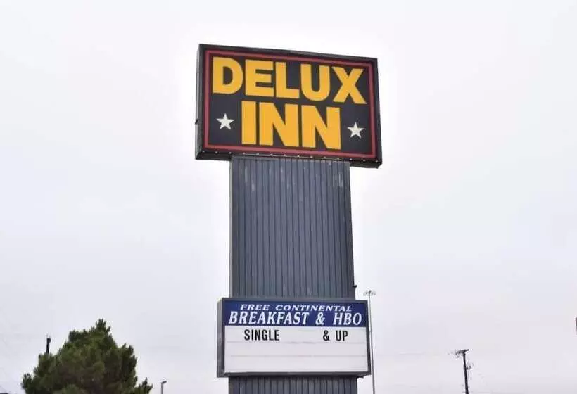 モーテル Delux Inn