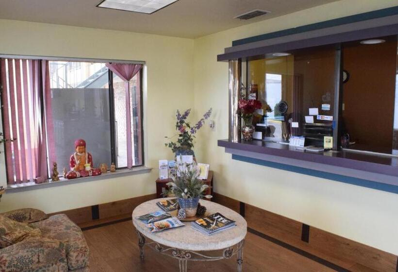 فندق على الطريق Delux Inn