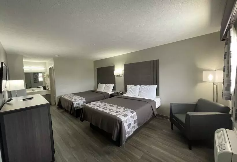 モーテル Embassy Inn  Hohenwald