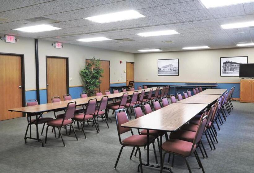 Мотель Heritage Inn