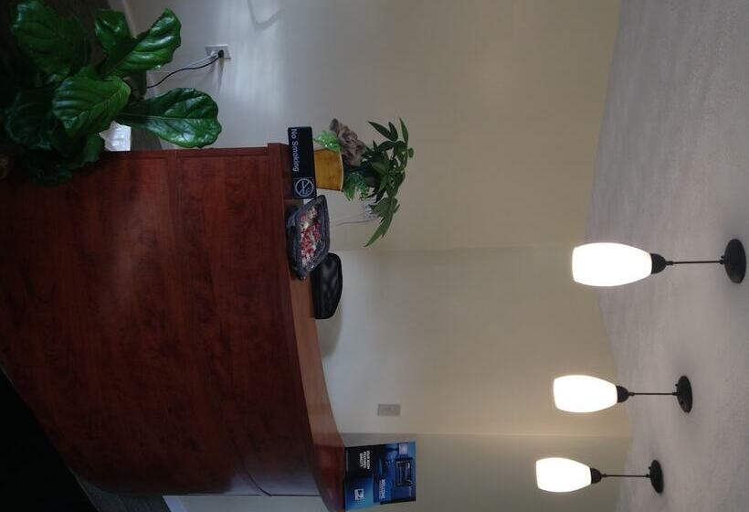 Мотель Pleasure Point Inn & Suites