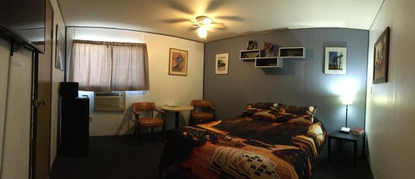 فندق على الطريق Sunset View Inn L.l.c