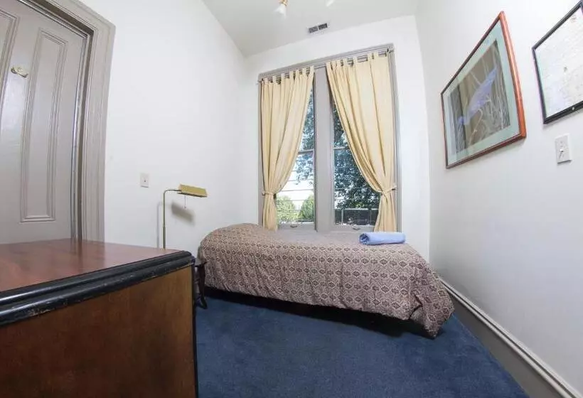 Northwest Portland Hostel
