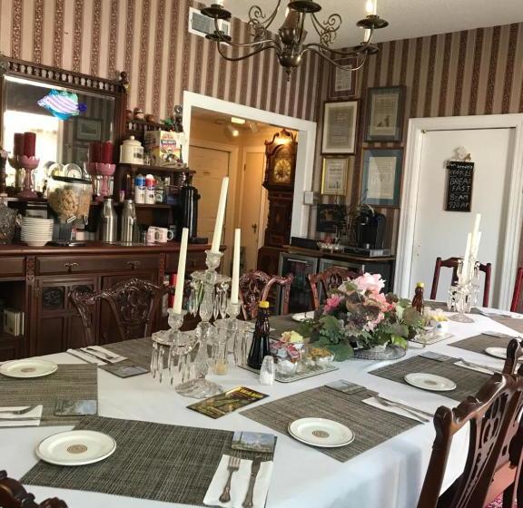 Rose Manor Bed & Breakfast