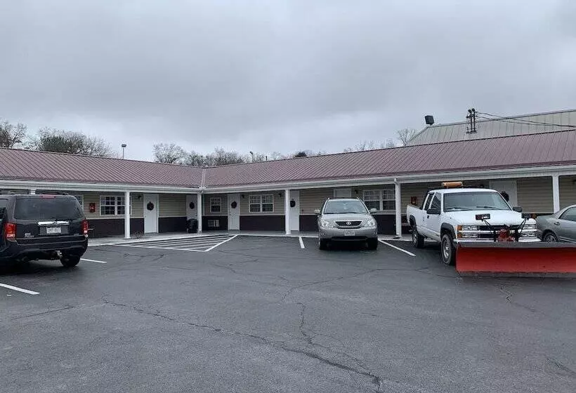 Turnpike Motel