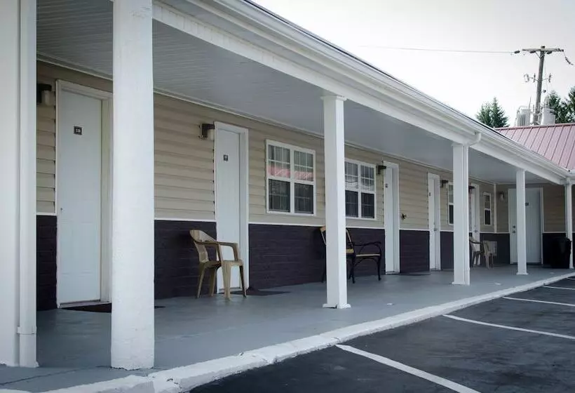 Turnpike Motel