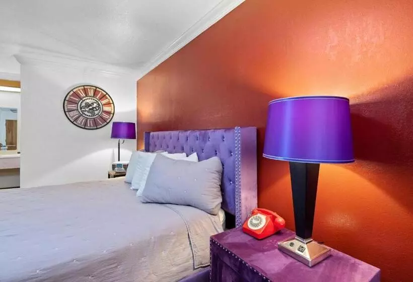 Americana Inn Motel