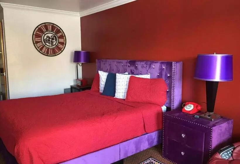 Americana Inn Motel