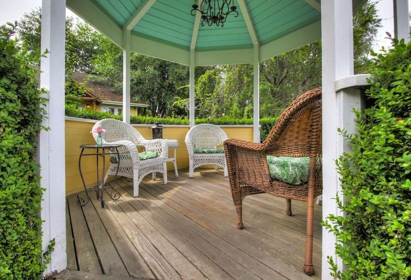 住宿加早餐  Country Cottage Of Langley