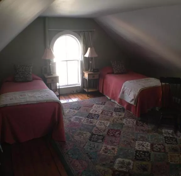 Aamiaismajoitus (B&B) Lantana House