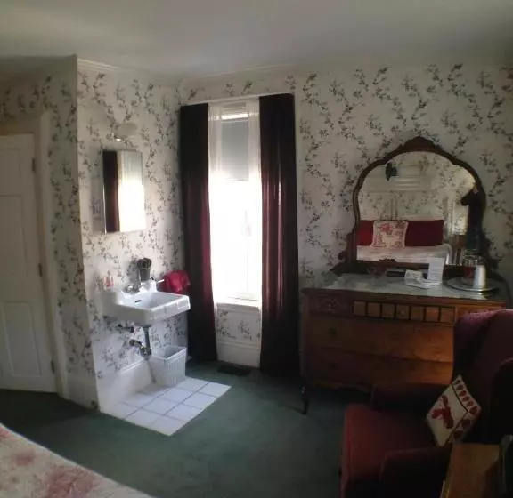 Aamiaismajoitus (B&B) Lantana House