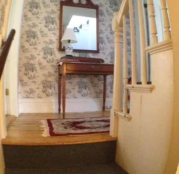 Aamiaismajoitus (B&B) Lantana House