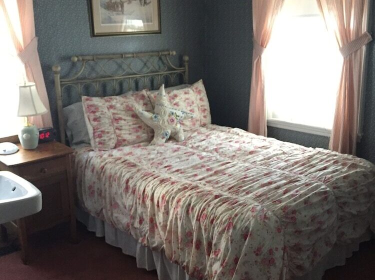 민박 Lantana House