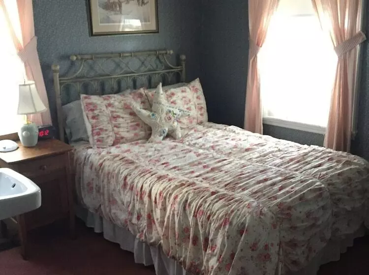 Aamiaismajoitus (B&B) Lantana House