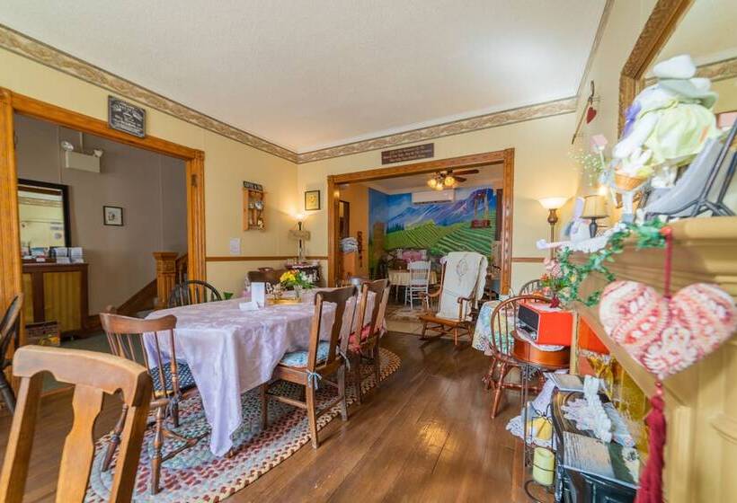 Bed and Breakfast The Maid S Quarters Bed Breakfast & Tearoom