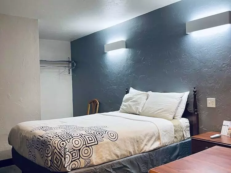 Century 21 Motel