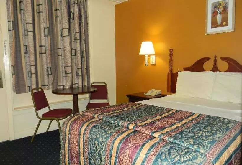 Fairfax Motel