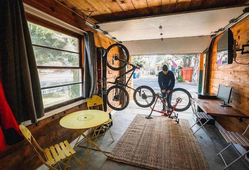 Szálloda Left Coast Lodge