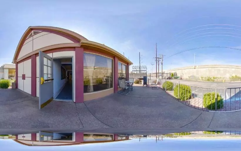 Hotelli One Life Studio And Suites