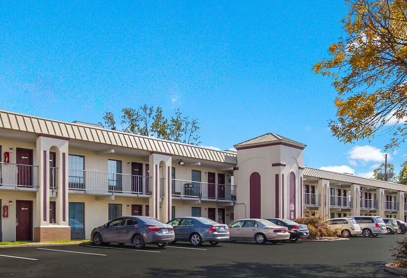 Hotelli One Life Studio And Suites