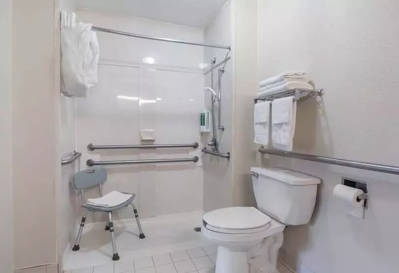 Hotelli One Life Studio And Suites