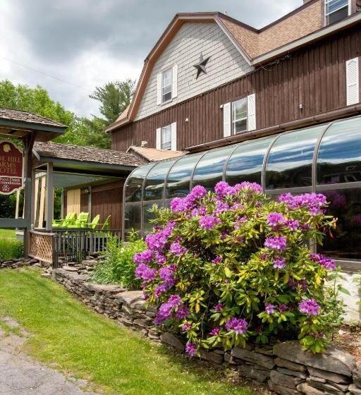 ホテル Pine Hill Arms