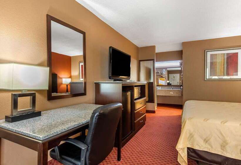 Отель Quality Inn