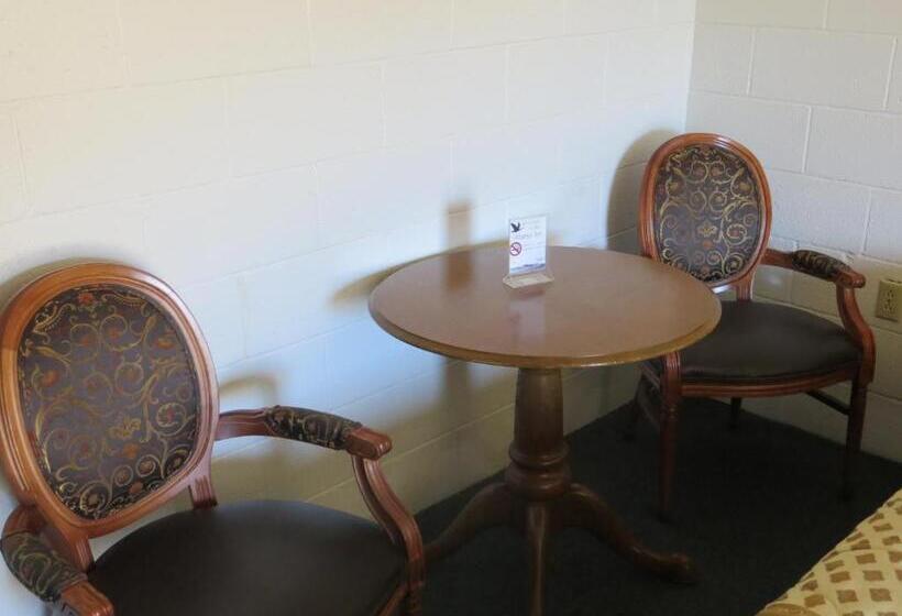 汽车旅馆  Alamo Inn