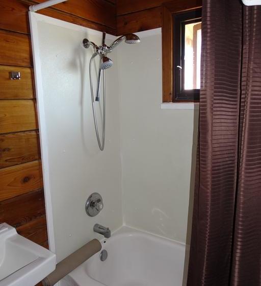 汽车旅馆  Big Meadow Lodge