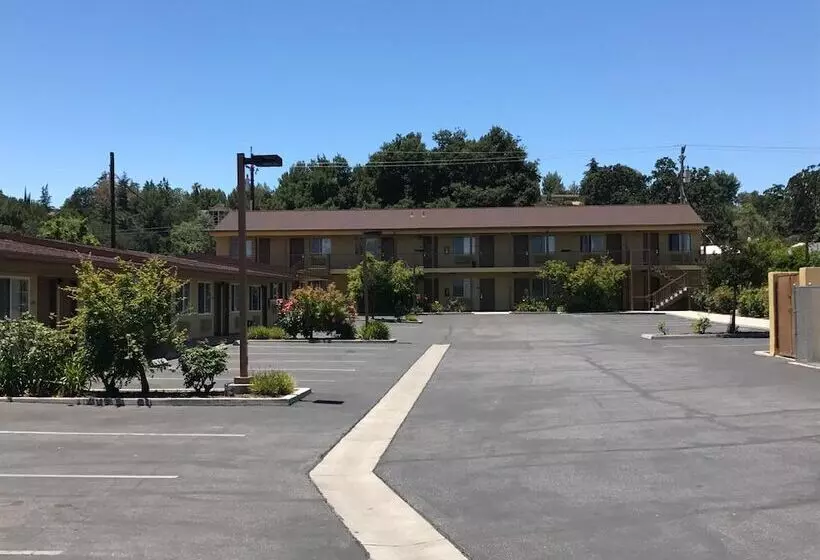 Motelli Budget Inn