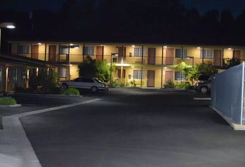 Motelli Budget Inn