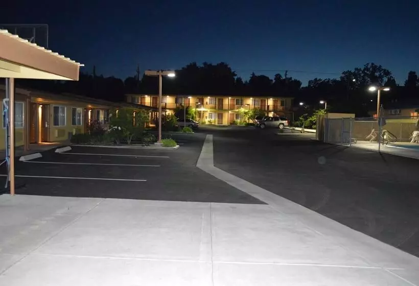 Motelli Budget Inn